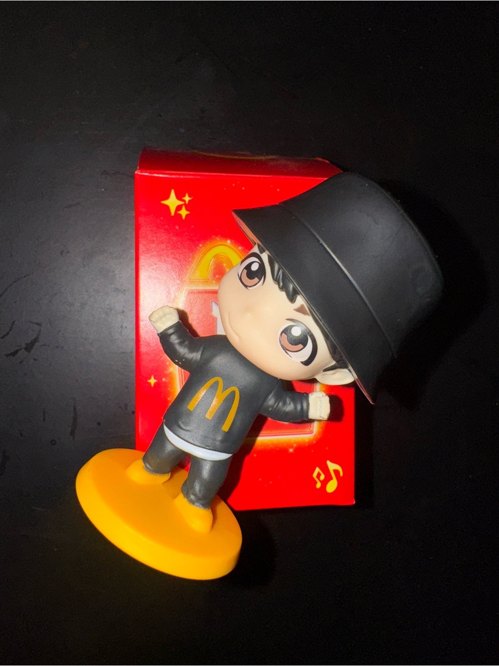 jung kook mcdonald’s tinytan x bts 2025 happy meal toy - limited edition